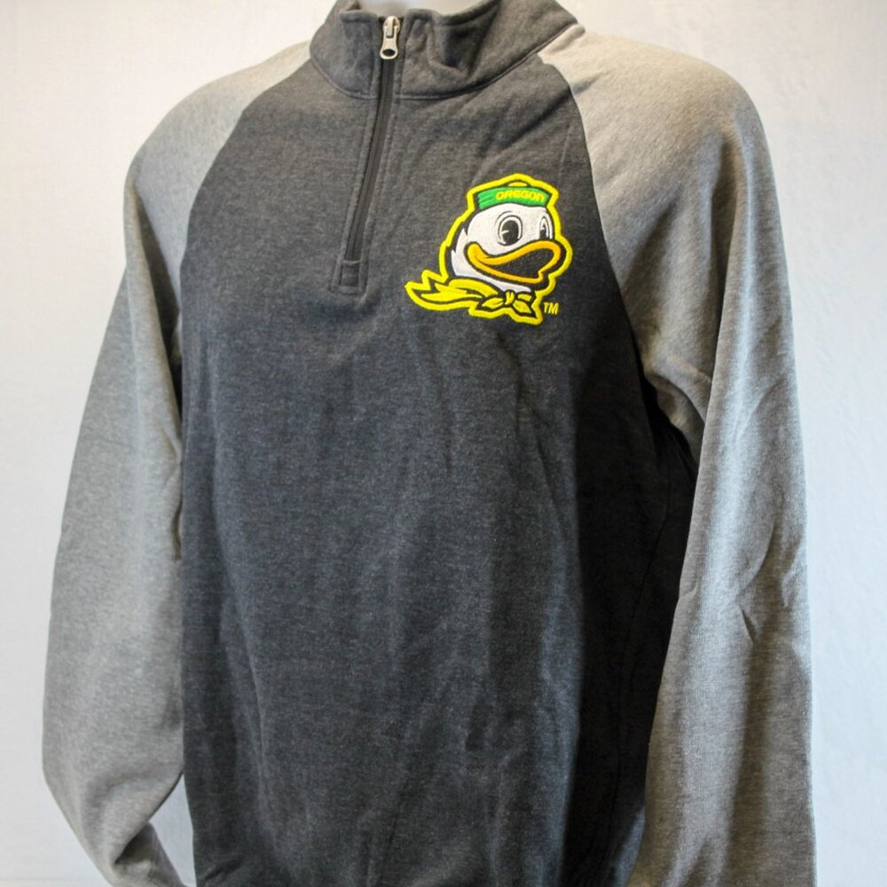 Captivating Long Sleeve 1/4 Zip Pullover Oregon Ducks Logo - Size Medium